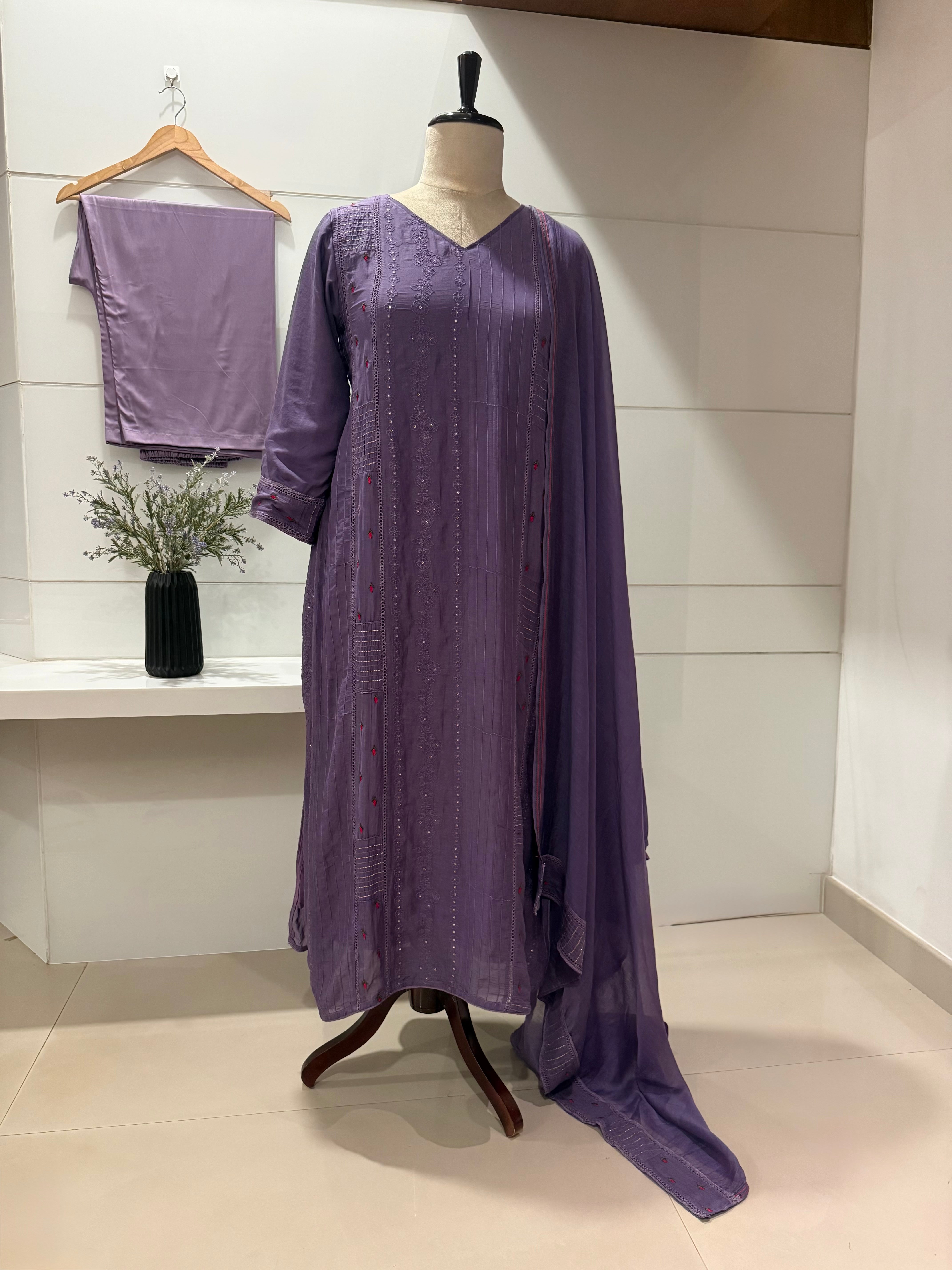 Lavender chanderi suit set